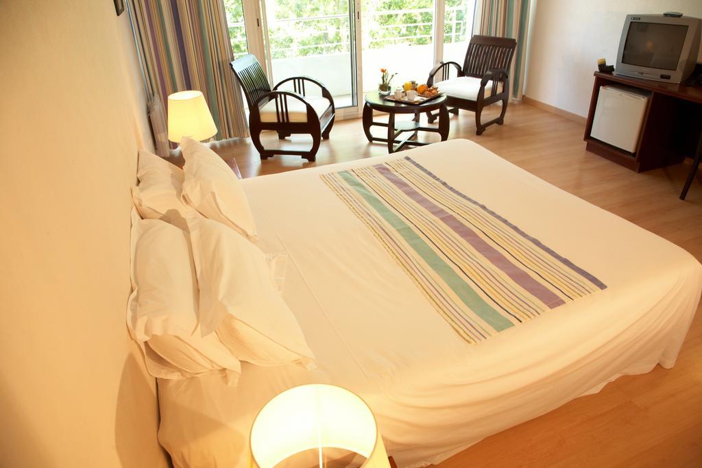 Hotel Kerloc'H Gwen Quimper Combrit ภายนอก รูปภาพ